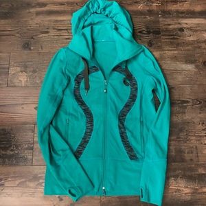 Women’s large lulu lemon jacket